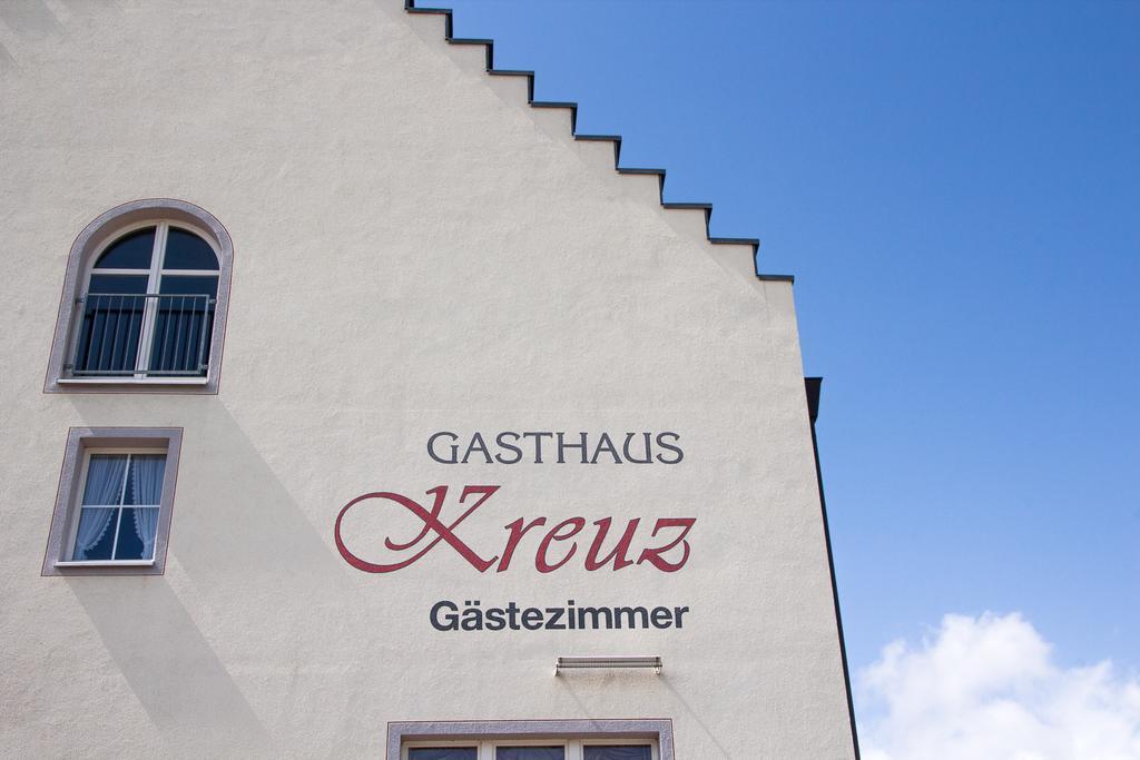 Gasthaus Kreuz Илинген-Биркендорф Экстерьер фото