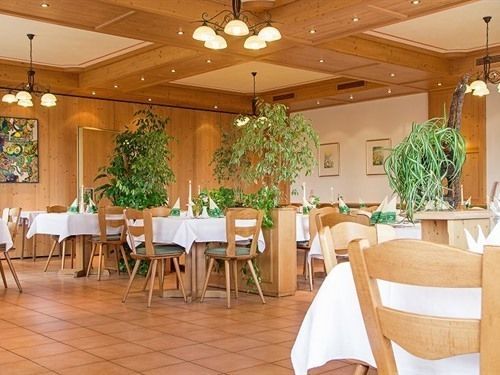 Gasthaus Kreuz Илинген-Биркендорф Экстерьер фото